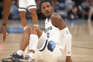 星空体育下载-队记：灰熊总经理克莱曼拒绝回答莫兰特本赛季能否重返球队