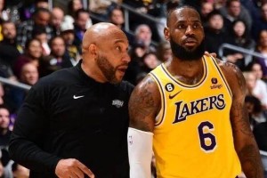 星空体育下载-哈姆与湖人球员矛盾加剧 詹姆斯换帅戏码或再上演