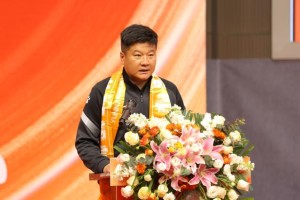 星空体育官网-李金羽：中超到中乙再到中甲要低调 盼对得起信任